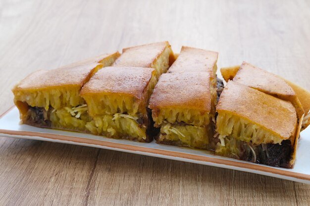 martabak-manis-kue-terang-bulan-hok-lo-pan-with-cheese-chocolate-fillings_583400-4503.jpg