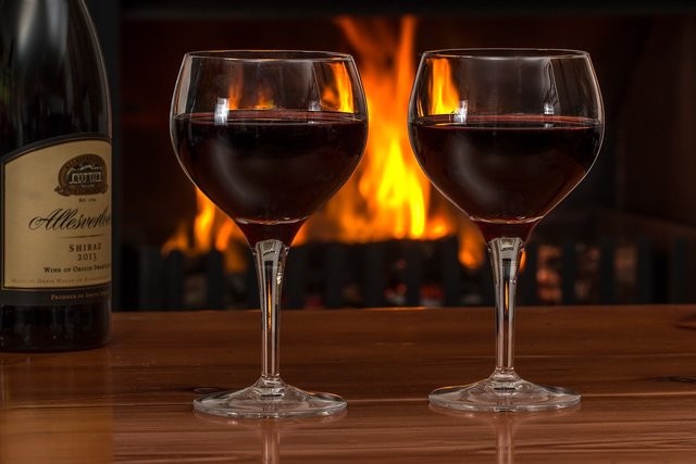 Red-Log-Fire-Alcohol-Wine-Glasses-Drink-Red-Wine-2443699.jpg