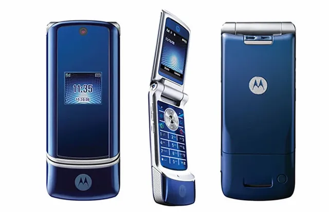 131575-phones-news-feature-45-years-of-motorola-phones-image18-rqbayh1k6u-jpg (1).webp