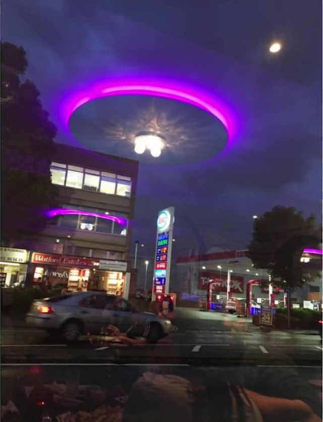 1572353648-ufo.png