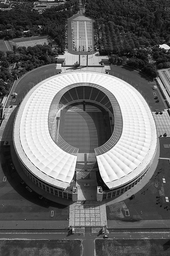 Olympiastadion 015bn.jpg