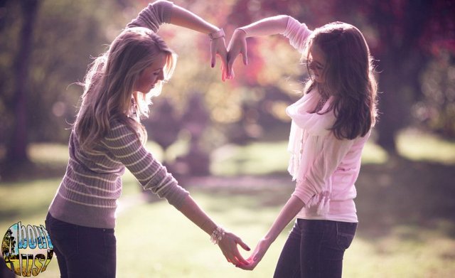 best-friends-wallpaper-1600-1200-6511-770x470 copy.jpg