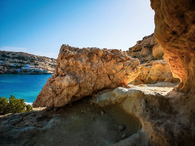 stones-at-matala-caves.jpg