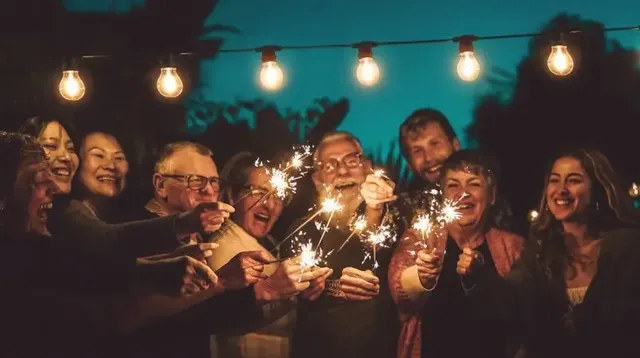 69117-backyard-sparklers-group-gettyimages-alessand.1200w.tn.webp