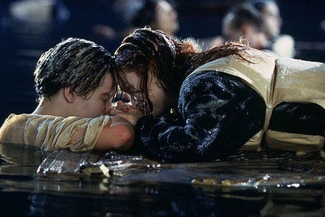 Titanic-Director-Reveals-Why-Rose-Never-Made-Room-for-Jack-on-the-Door.jpg