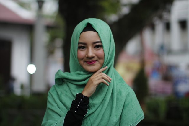 hijab-3575501_1280.jpg