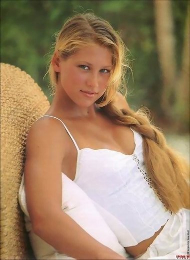 14974-anna-kournikova-sex-e-screensaver1.jpg