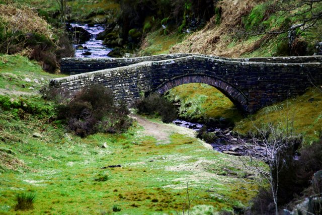 packhorse bridge goyt valley.JPG