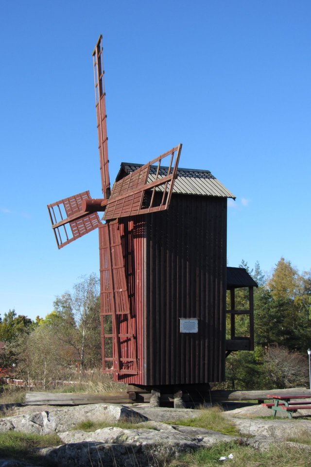 Windmill 4  (1).JPG