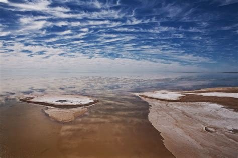 Lake Eyre 2.jpg