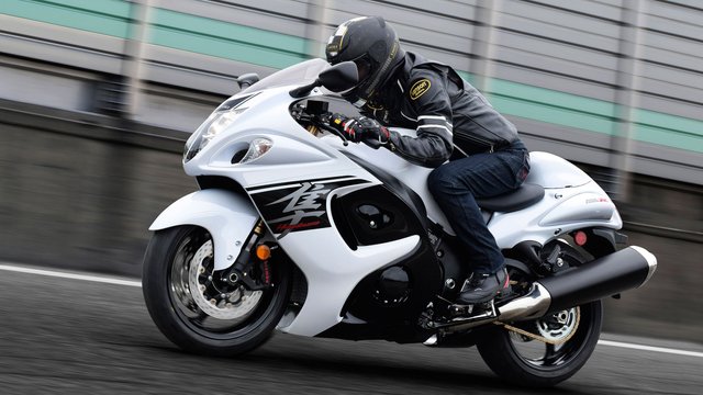 2017-suzuki-hayabusa.jpg