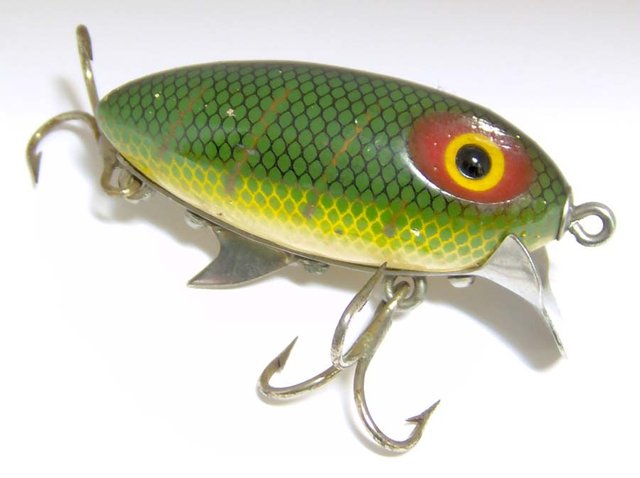 VINTAGE C. A. CLARK WATER SCOUT WOOD FISHING LURE in GREEN SCALE  made  in over 30 colors  — Steemit
