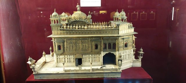 lahore museum 1.jpg