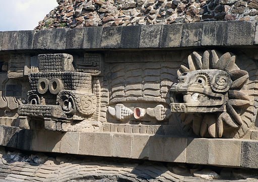Temple_of_the_feathered_serpent_detail.jpg