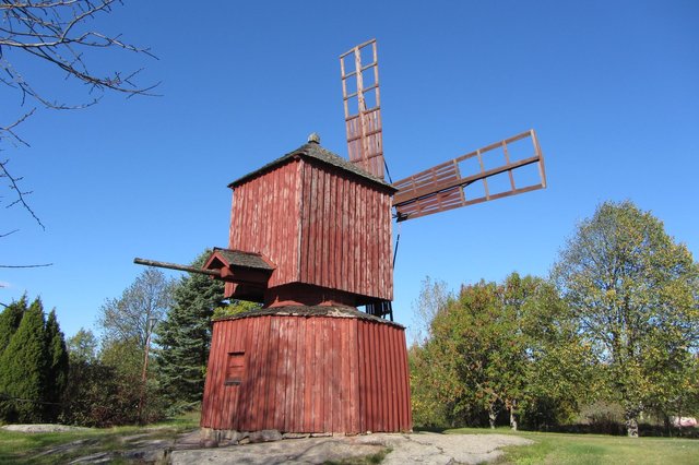 Windmill 3  (3).JPG
