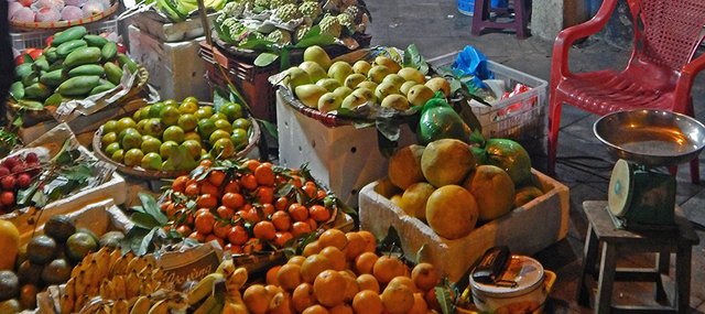 vietnam-food-fruit.jpg