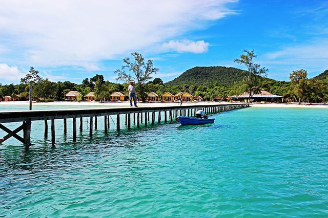 Koh Rong Saleom 02 700pix.jpg