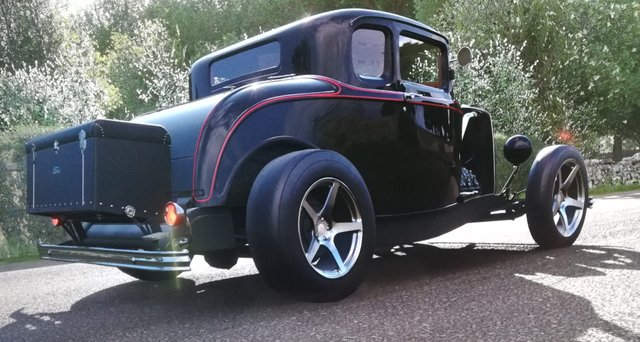 Ford De luxe Five 1932 Window Coupe 2.jpg