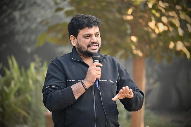 man-7674167_640.jpg