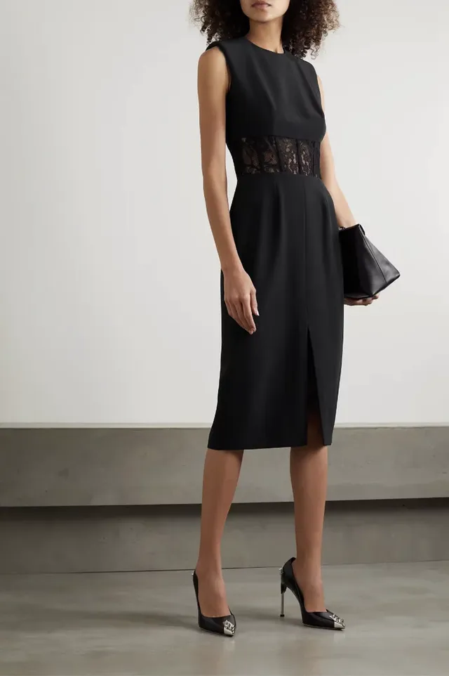 lace-trim-on-this-Alexander-McQueen-Crepe-Midi-Dress-1410.webp