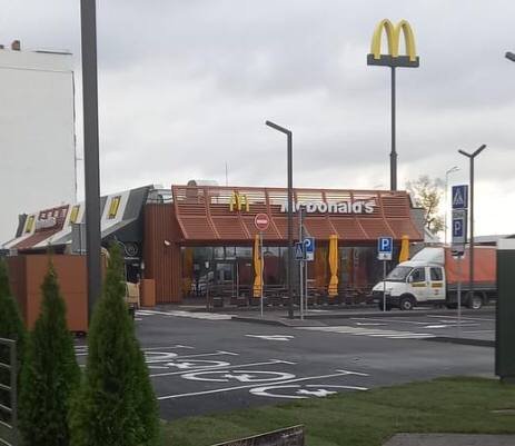 МакДональдс в Олександрії 3 McDonalds в Александрии.png