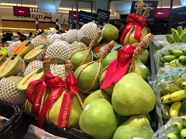 iPhone 6 Aug 10th 2018. Fruit from Siam 566.JPG