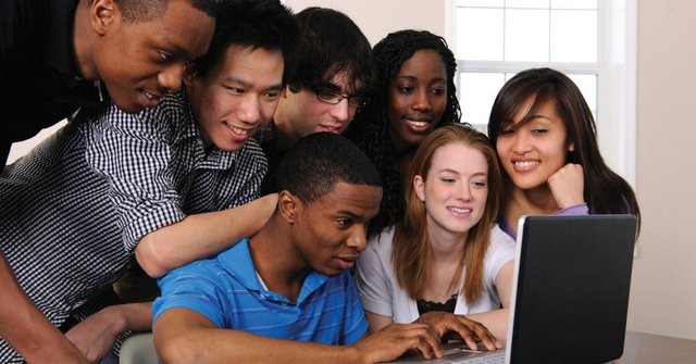 group-at-laptop-istock_000009051669.jpg