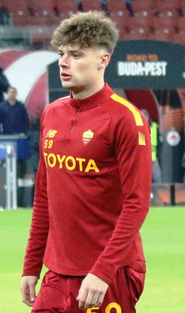 FC_Salzburg_gegen_AS_Roma_(UEFA_Euroleague_play-off,_2023-02-16)_14_(cropped).jpg