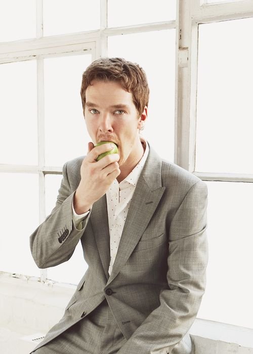 benedict eating.jpg