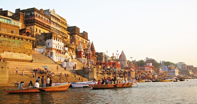 Varanasi-River-Gange.jpg