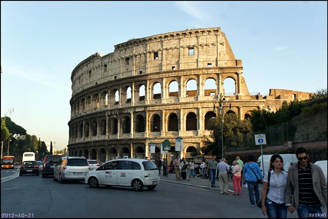 b-EU121021-003148.jpg