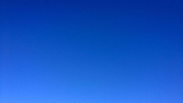 _cloudless-sky.jpg