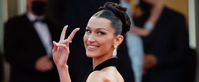 bella-hadid-arugula-salad-recipe.webp