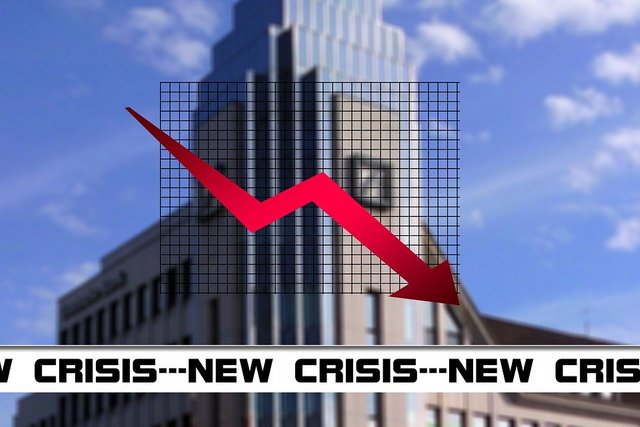 financial-crisis-pixa.jpg