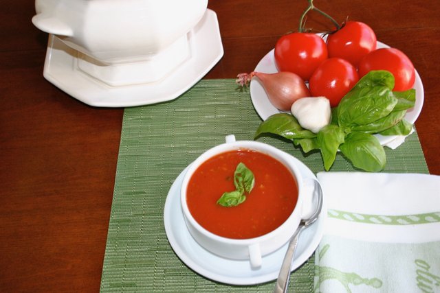 tomato-soup-1412480.jpg