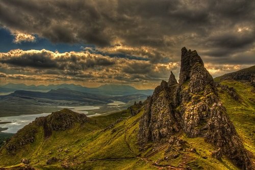 The-Isle-of-Skye-Scotland.jpg