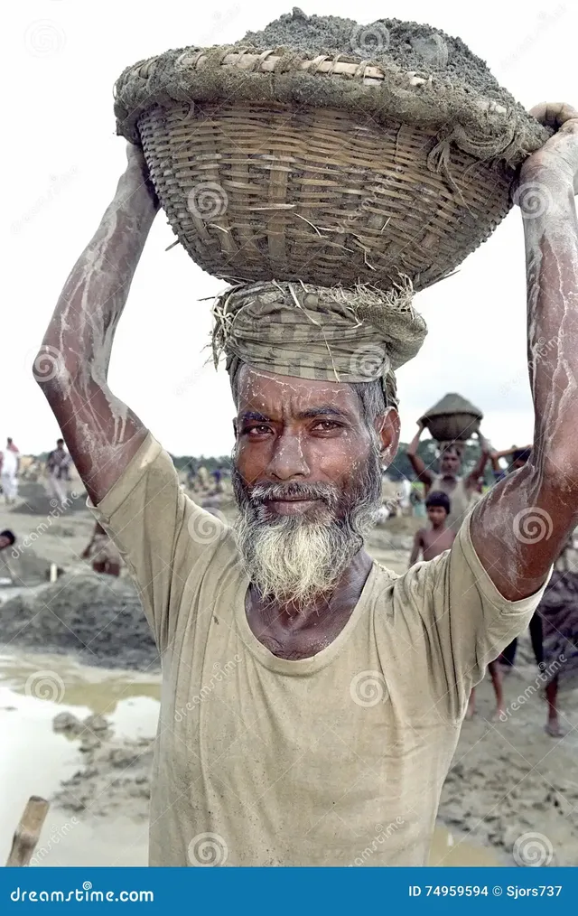 bengal-older-man-working-gravel-pit-bangladesh-tangail-city-portrait-closeup-elderly-bangladeshi-works-outdoor-74959594.webp