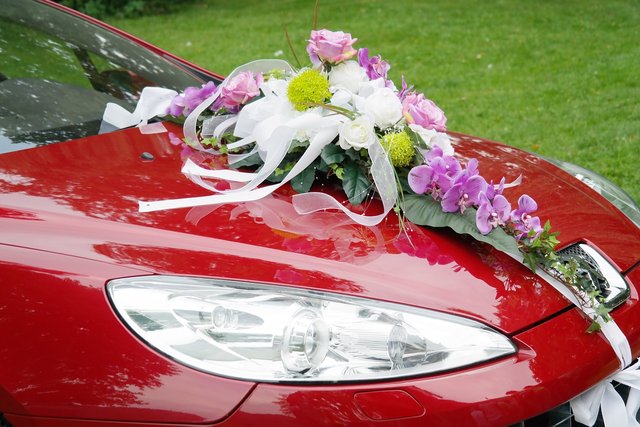 bridal-car-195604_1280.jpg