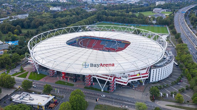 2048px-Bayarena_Leverkusen_2020.jpg