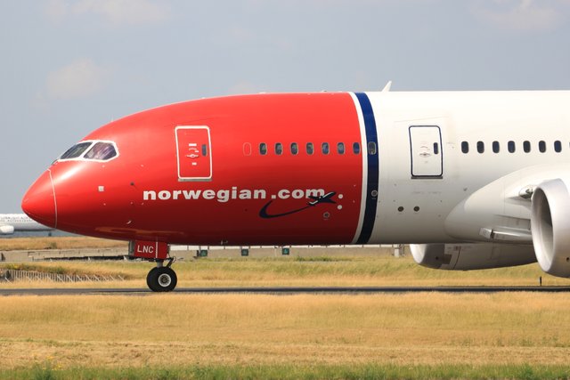 LN-LNC Norwegian -B789 (2).JPG