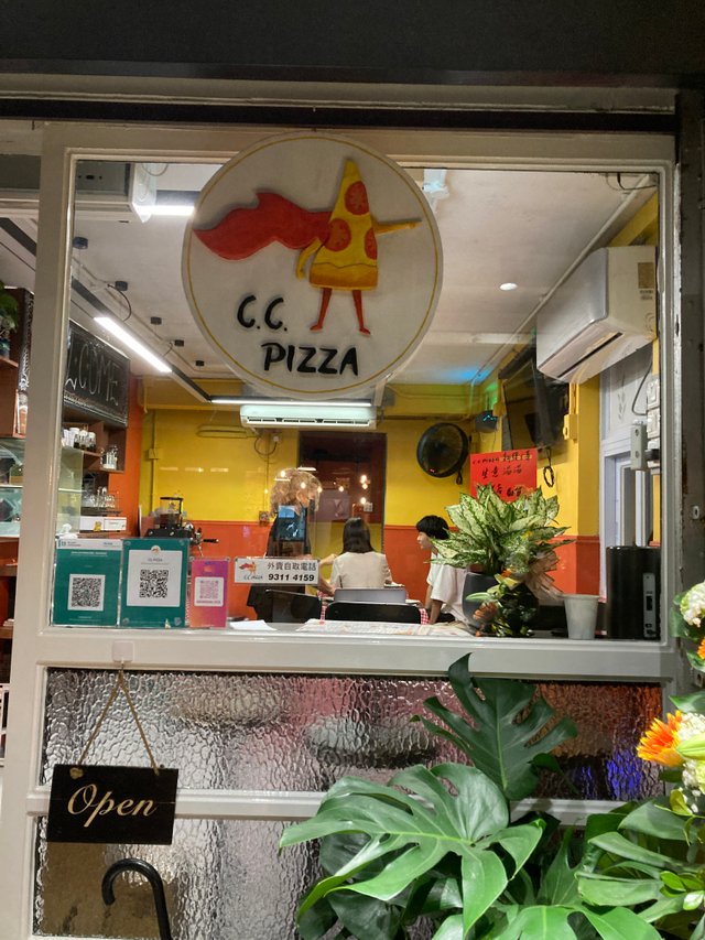 CC Pizza Ventana.JPG