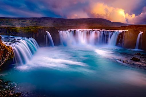 godafoss-1840758__340.jpg