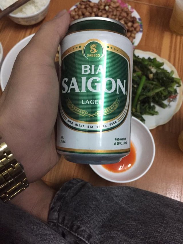 Bia Saigon can beer vietnam bottle picture photo image pic Sabeco