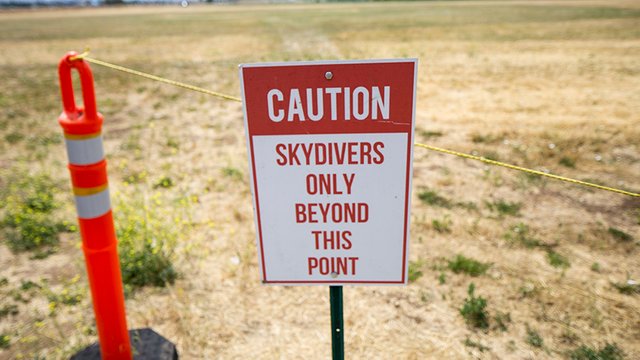 skydive-sign-web.jpg