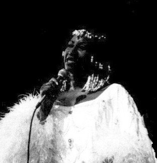 Celia_Cruz_1cropped.jpg