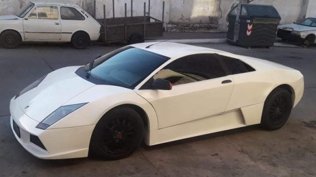 Argentinian trasformed his Renault fuego into a Lamborghini! — Steemit