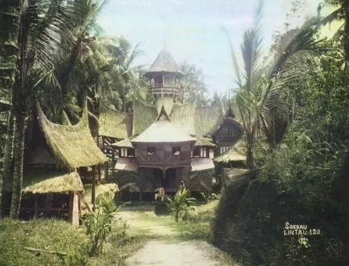 Soerau Lintau di Padang, 1880. Stoop. Colorized..jpg