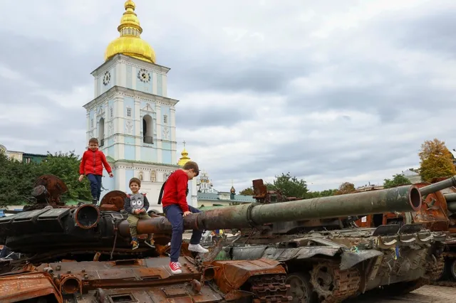 2022-10-02T120533Z_209262510_RC2BSW9V5J2I_RTRMADP_3_UKRAINE-CRISIS-KYIV.webp