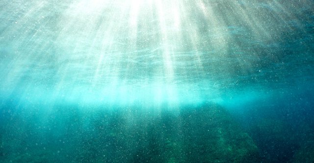 ocean-sunrays-1550x804.jpg