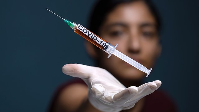 Coronavirus-Syringe-Vaccine-Covid-19.jpg
